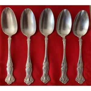 Antique 1847 Rogers Bros 1904 Vintage Dessert/Oval Spoons.